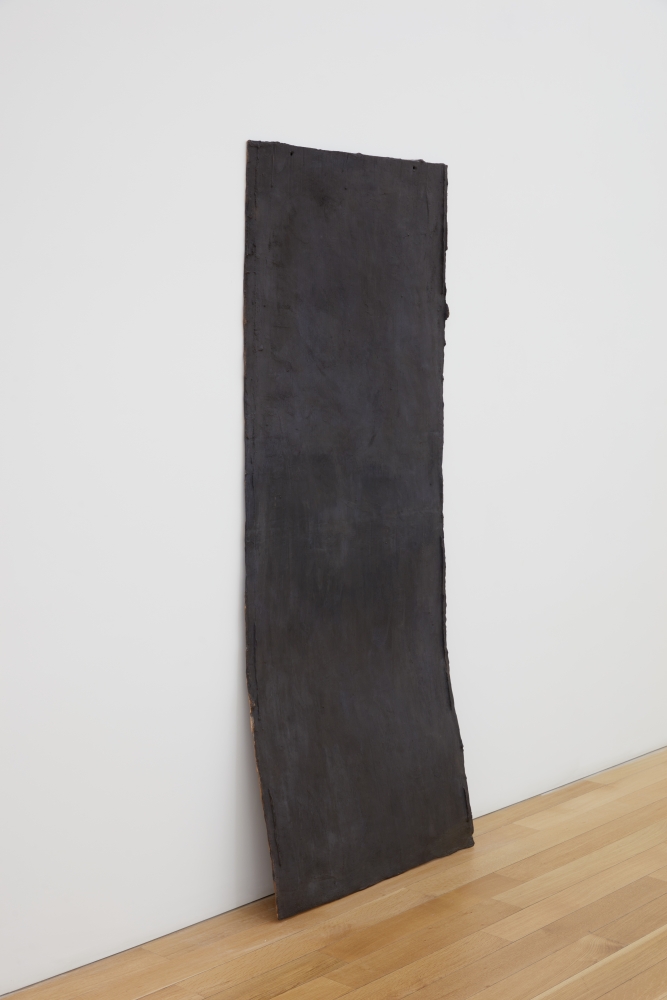 Esther Kläs Untitled, 2021 paint enamel and bronze 73 x 29 x 5 inches (185 x 74 x 13 cm), overall