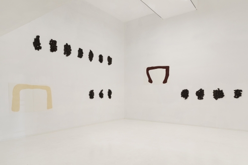 Installation view of Esther Kl&auml;s: Start, The Center for Contemporary Art, Tel Aviv, 2019